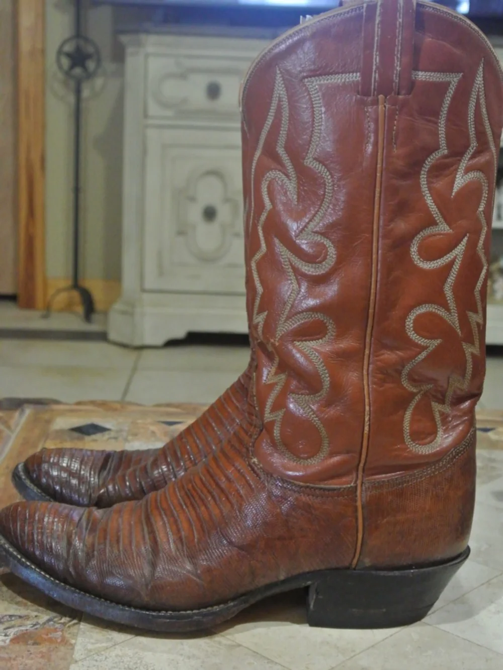 MENS TONY LAMA CROCODILE BROWN BOOTS